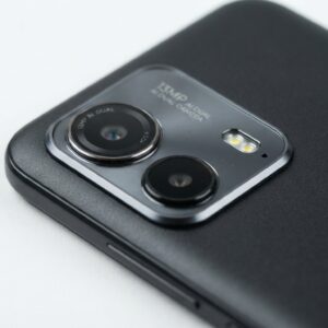 Itel P40 dual rear camera 13MP + 2MP with LED flash - professional photography smartphone